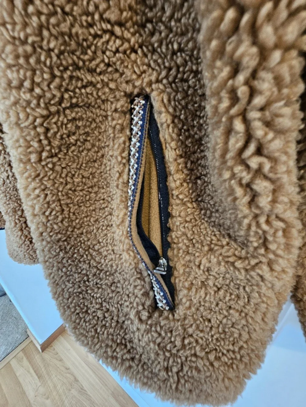 Like-New Men's UGG UGGbraid (?) Half-Zip Teddy Fleece Pullover (Size XXL) - Picture 5 of 10